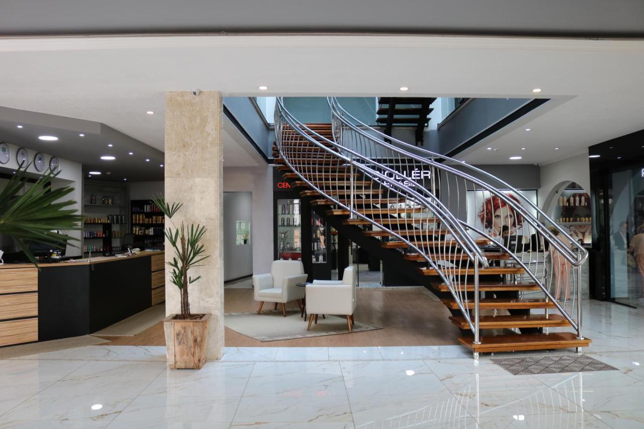 Riellis Center Hotel Ботукату Экстерьер фото